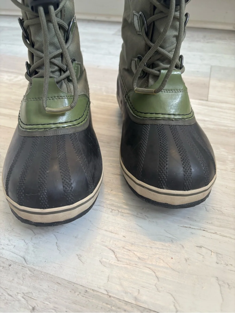 Sorel Yoot Pac Nylon Waterproof Snow Boots Hiker Green Youth Size 6